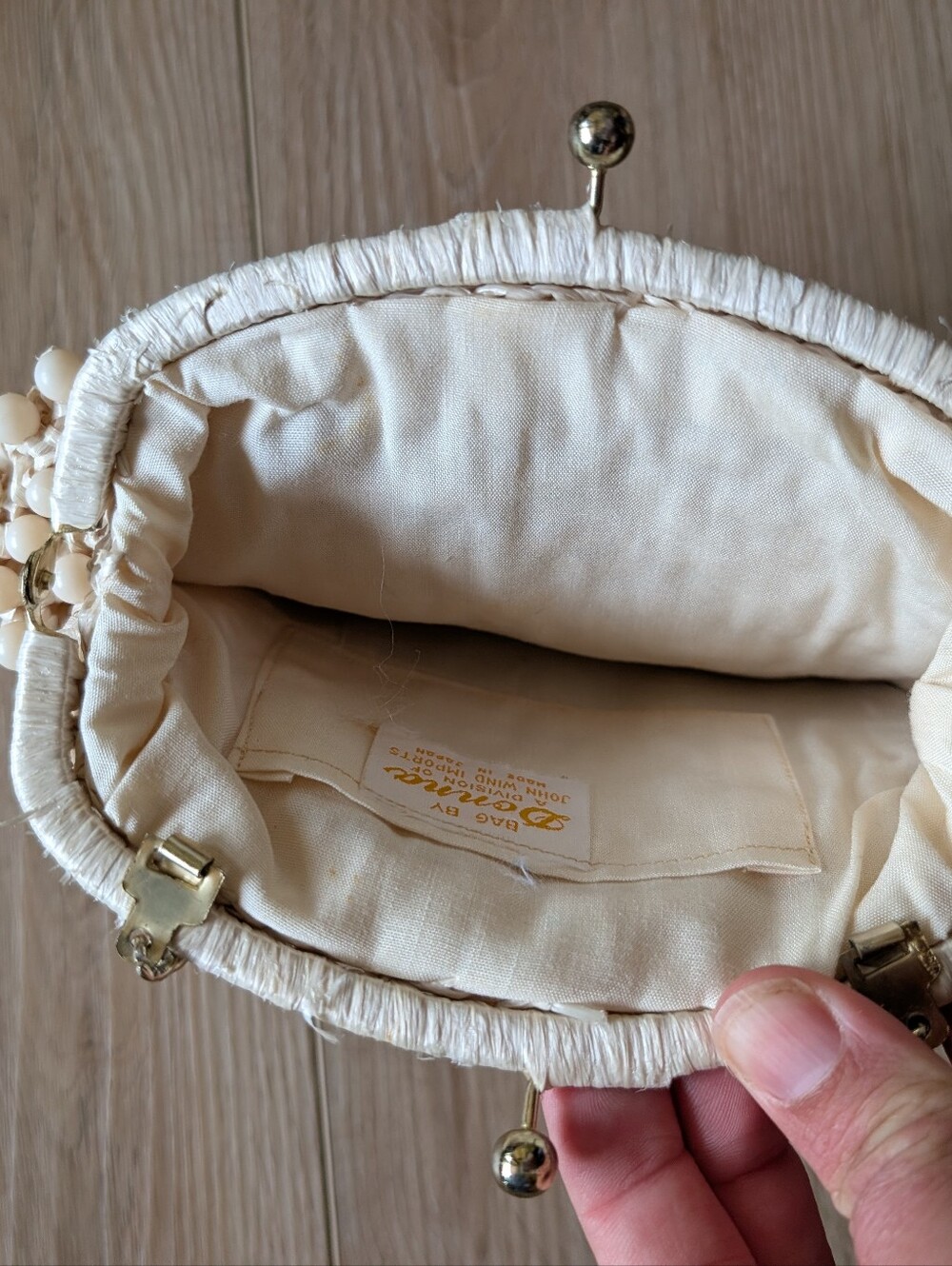 Vintage Bag By Donna Cream Beaded Handbag with Gold Chain - Picture 5 of 8